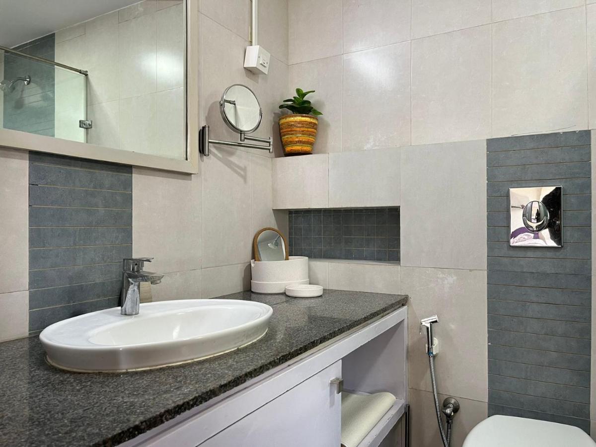 Luho Grande Bed & Breakfast Bangalore Eksteriør bilde