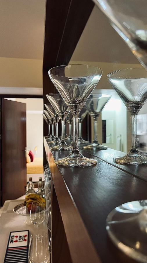 Luho Grande Bed & Breakfast Bangalore Eksteriør bilde
